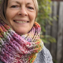 Load image into Gallery viewer, Ribbed cowl OR crossover cowl knitting kit