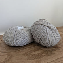 Load image into Gallery viewer, Rib cowl beginner knitting kit