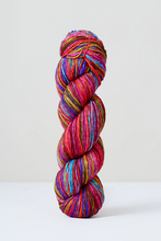 Load image into Gallery viewer, Urth Yarns Uneek Fingering/ 4 ply Hand dyed extra fine superwash merino