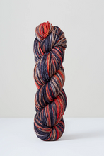 Load image into Gallery viewer, Urth Yarns Uneek Fingering/ 4 ply Hand dyed extra fine superwash merino
