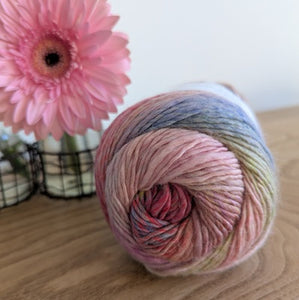 Multi coloured ribbed cowl knitting kit
