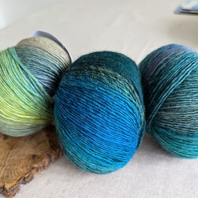 Wave pattern scarf Intermediate knitting kit