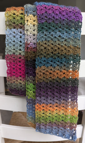 Slim scarf crocheting kit