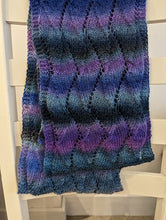 Load image into Gallery viewer, Wave pattern scarf knitting kit