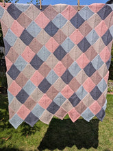 Load image into Gallery viewer, Domino blanket knitting kit (500g)- double kit