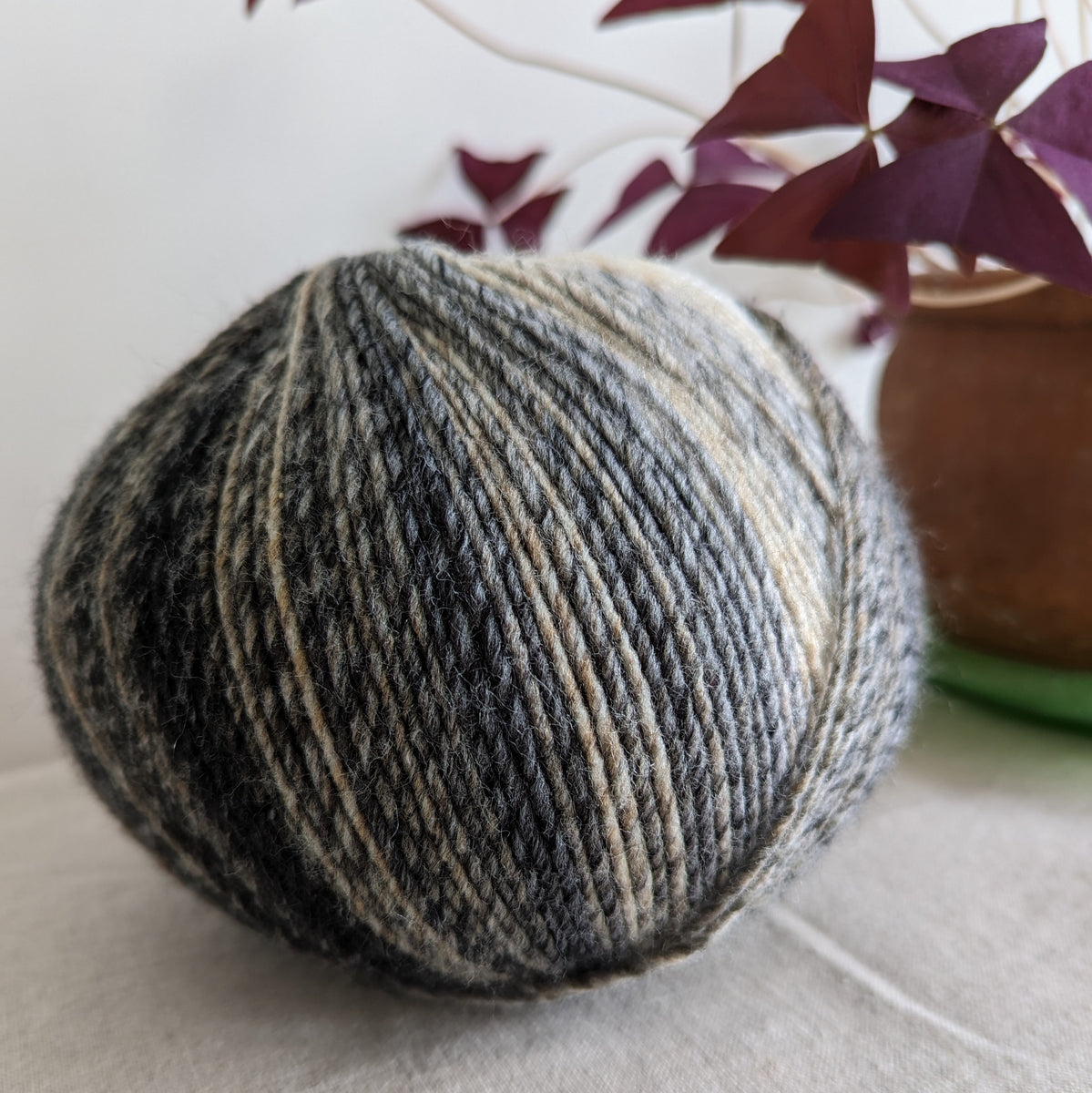 Sirdar Sirdar Jewelspun cardigan knitting kit 10720 – Knit One Kits