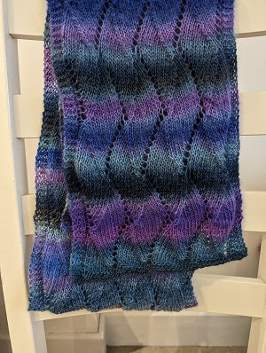 blue- wave-stitch-pattern-scarf-knitting-pattern