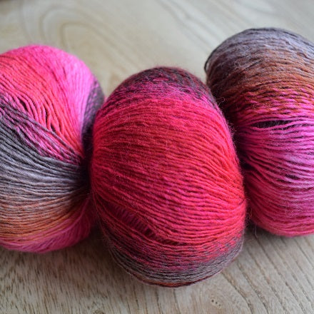 Wave pattern scarf kit Mille colori yarn 