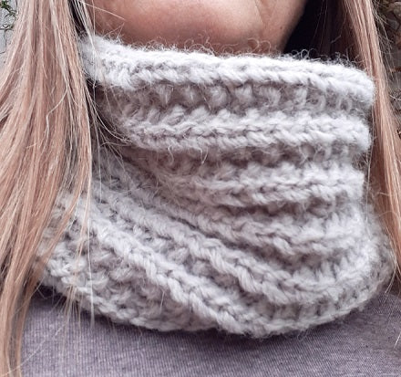 Rib cowl beginner knitting kit