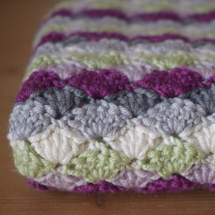 Shell stitch baby blanket - crocheting kit